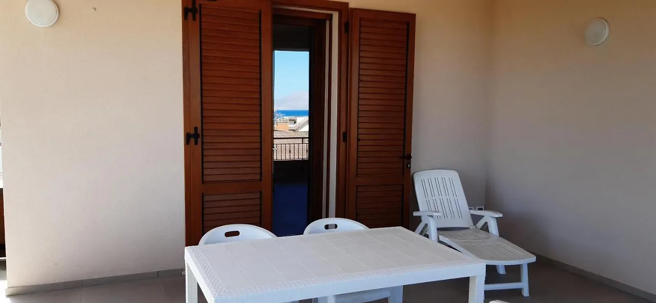 Casa vacanza Luisa Alcamo Marina 0*,  Italia